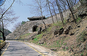 남한산성 동문