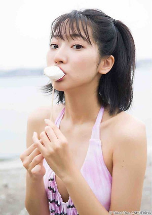 Takeda Lena (Reina Takeda, July 27, 1997) is a Japanese popteen female model.