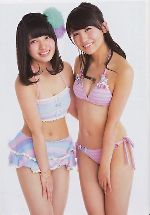 AKB48 Mako Kojima and Nana Owada Yume no Tobira ga Hirakutoki on Flash SP Magazine