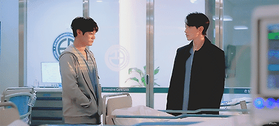 고스트 닥터 E02 GIF