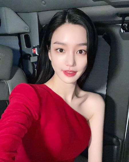 배우 이유비 인스타그램 셀카 화보 사진들 모음