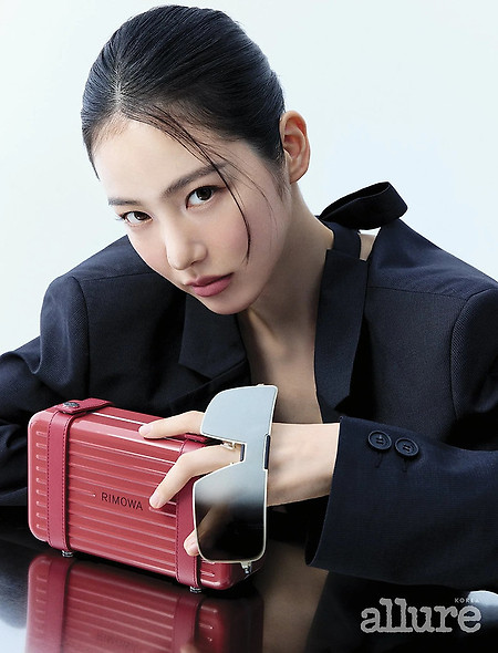 신예은(Shin Ye-eun) 얼루어 2025 5월호 화보 고화질