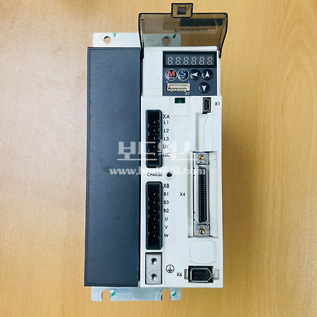 Panasonic AC SERVO DRIVER (MDDH5540E)