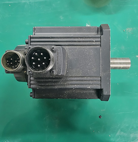 MITSUBISHI AC SERVO MOTOR