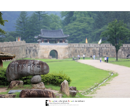 비 오는 문경새재