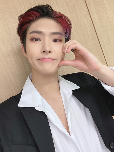 [22.08.15] 민기, 홍중 유니버스