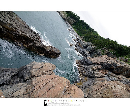 절벽에겐 파도는 愛撫일 뿐이다