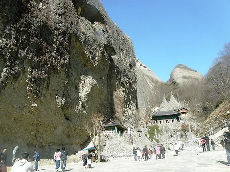 환상적이며 괴이한산 진안 마이산