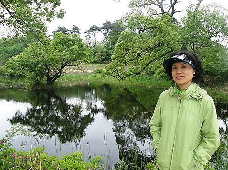 임실습지 대정지의 호수와 나무의 조화