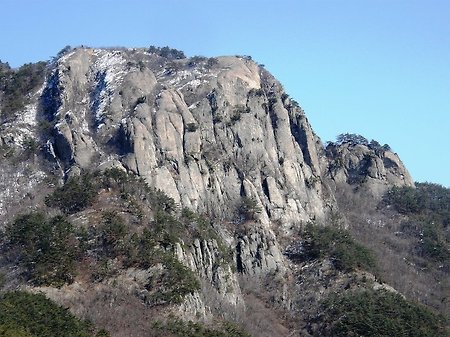 변산 촤고의 경관 쇠뿔바위봉