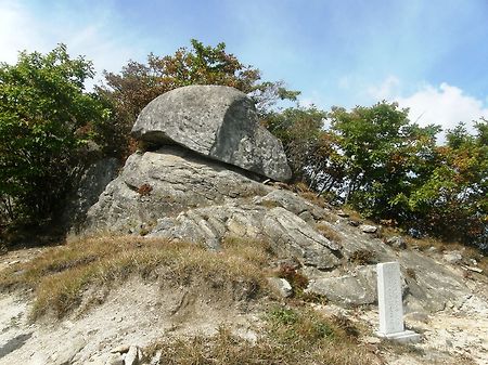 자연이 빚은 바위성 함양 황석산 2