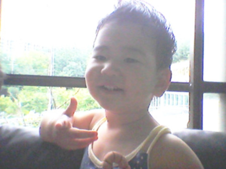 머리를 쭉쭉 세우고~