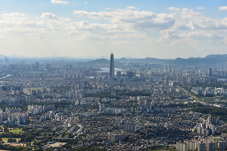 남한산성에서 바라본 롯데월드타워~(남한산성 산책)