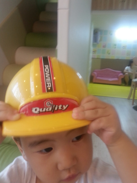 키즈까페에서 공사하기