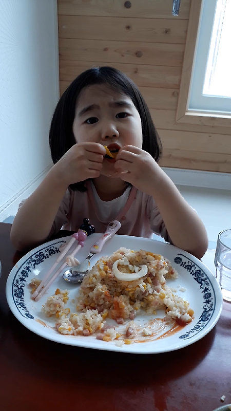 콧물, 코딱지 식사 (동영상)