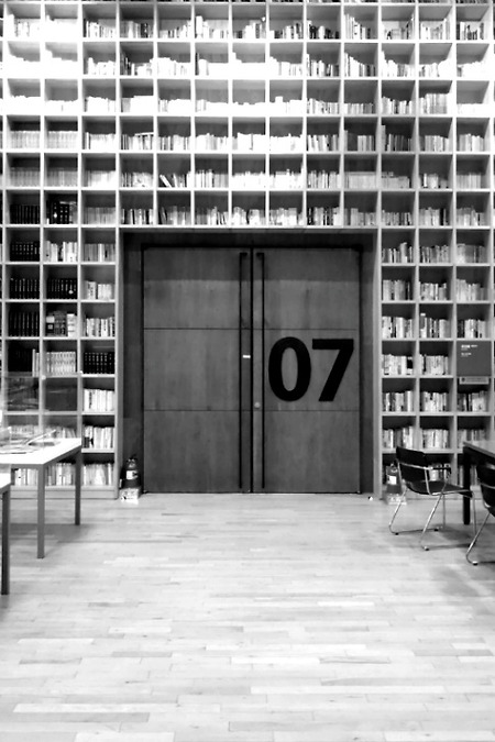 DOOR No. 07