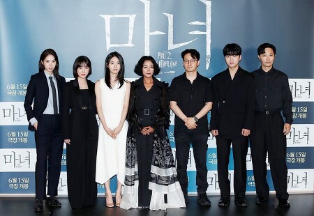 신시아(Shin Sia) 박은빈(Park Eun-bin) 서은수(Seo Eun-soo) 영화 '마녀2' 제작발표회 사진 고화질