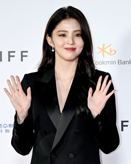 한소희(Han So-hee) '제26회 부산국제영화제(BIFF)' 레드카펫 행사 사진 고화질