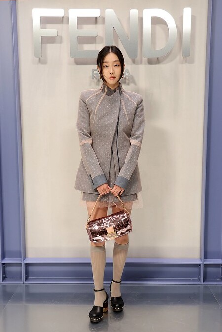 김다미(Kim Da-mi) 펜디 2023 SS 여성 패션쇼 사진 고화질