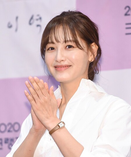 김재경(Kim Jae-kyung) 영화 '간이역' 제작발표회 사진 고화질