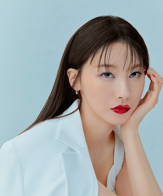 유인영(Yoo In-young) 로레알파리 '브릴리언트 시그니처' 립 틴트 메이크업 화보 고화질