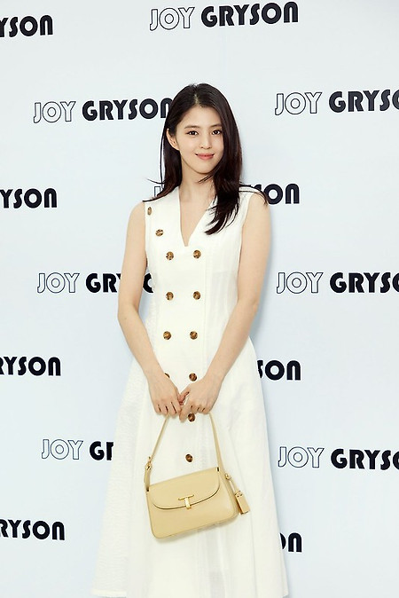 한소희(Han So-hee) 조이그라이슨 컨셉스토어 '버터플라이 가든' 오픈행사 사진 고화질