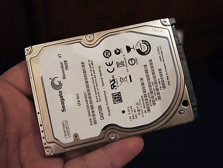 SSD와 HDD의 두번째 만남, 모멘터스 XT 2세대