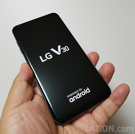 LG V30 리뷰, 디자인과 UX