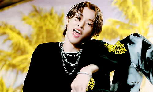 NCT U 엔시티 유 &lsquo;Misfit&rsquo; Track Video