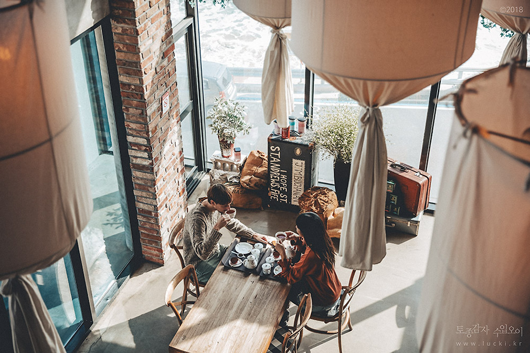 울진에서 만난 인생 밀크티와 맥우드 홍차, 몰디브 데이 카페