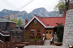 성곽 따라 걷는 여행 - 홍파동 홍난파 가옥