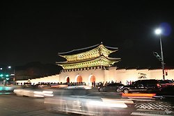 경복궁 야간개장 - 고즈넉한 고궁의 모습은...