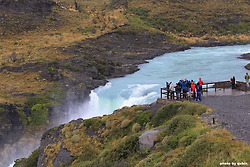 [칠레 토레스 델 파이네 여행] 비오는 날의 살토그란데 폭포