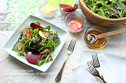 기른 허브 활용, 즉석피클에 버무린 그린 샐러드