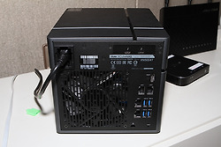 썬더볼트3 10GbE 확장 가능한 QSAN XN5004T 기능 살펴보기