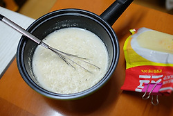 스프 떡볶이 만들기-스프와 치즈떡볶이의 궁합은?