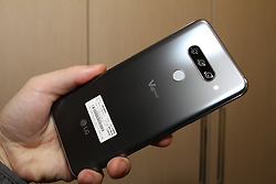 LG V40 카메라 트리플 샷 AI카메라 음식 Ai스티커 편리한 기능