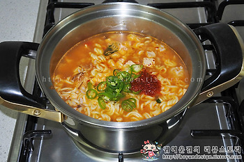 [편의점 꿀조합 음식]편의점을 털어라 레시피! 강타,토니안의 된장라면!