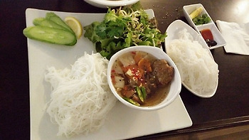 [+84] 분짜가 정말 맛있었던 인사동 베트남 음식점 플러스 84!