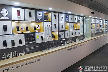 [대한민국 휴대전화 30주년 기념 특별전]세대를 넘어 마음을 연결하다